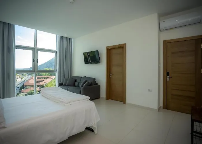 Ξενοδοχείο Sky *