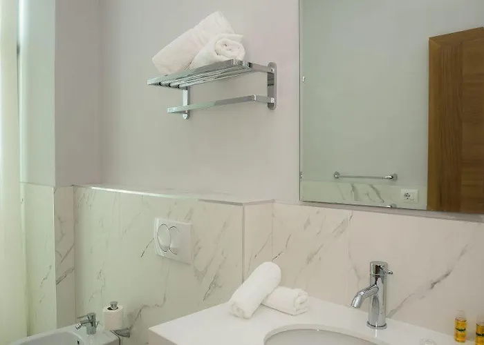 Ξενοδοχείο Sky *