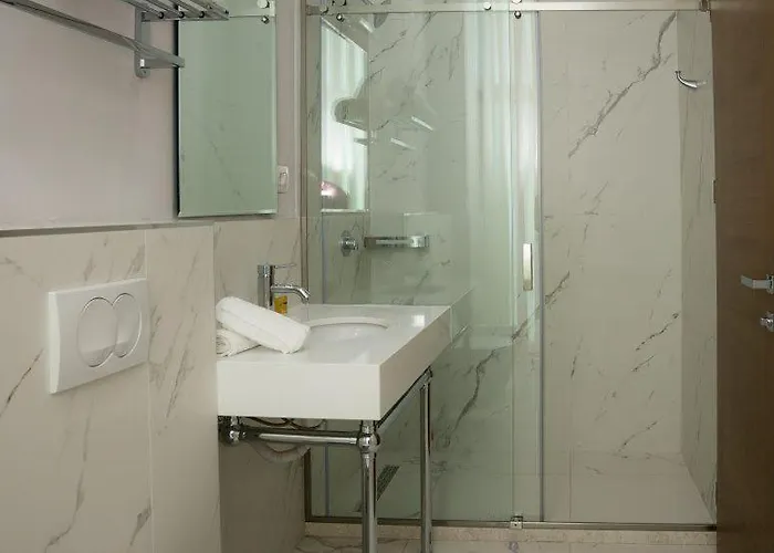 Ξενοδοχείο Sky Σκόδρα